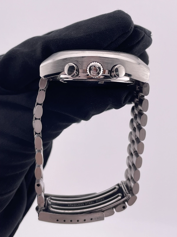 Omega Speedmaster Mark II Black Dial on Stainless Steel Bracelet Ref. 145.014 view 5