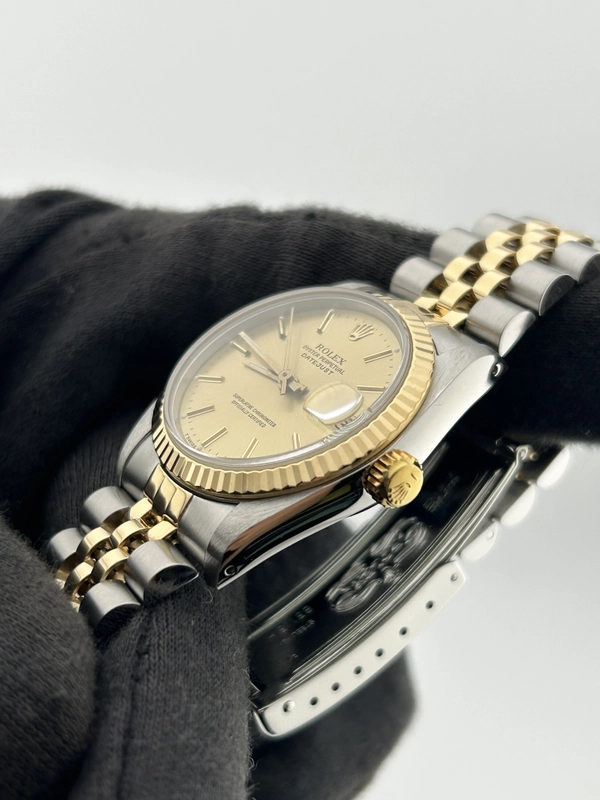 Rolex Datejust 31 Champagne Stick Dial on Jubilee Ref. 68273 view 3