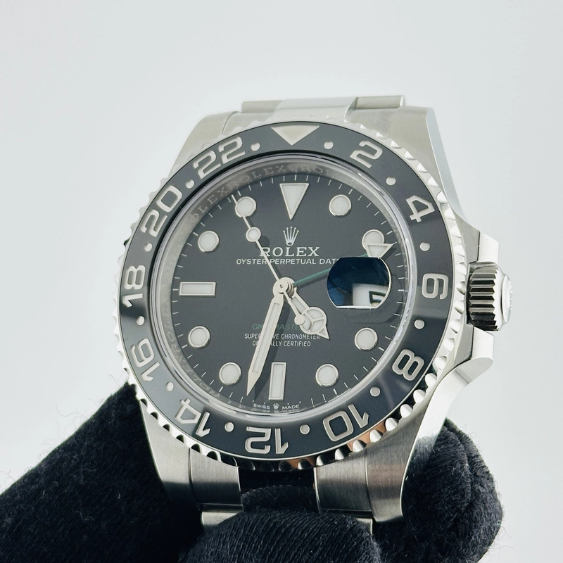 Rolex GMT-Master II BruceWayne Black Dial on Oyster Bracelet Ref. 126710GRNR Card 2026 view 4
