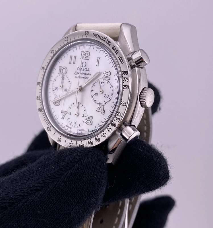 Omega Speedmaster White Mop Dial on Leather Strap Ref. 3802.70.56 Card 2003 view 3
