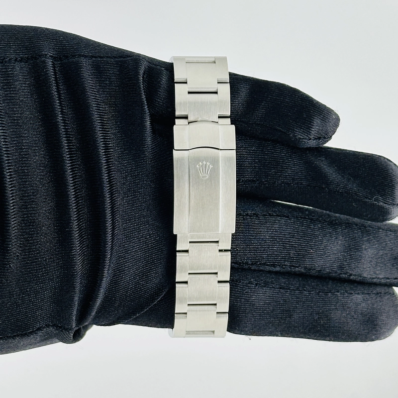Rolex Oyster Perpetual Lavender Dial on Oyster Bracelet Ref. 134300 Card 2026 view 3
