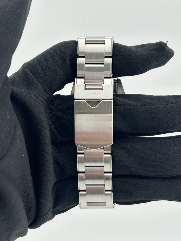 Tudor Black Bay Chrono Opaline Dial on Stainless Steel Bracelet Ref. 79360N Complete 2022 view 4