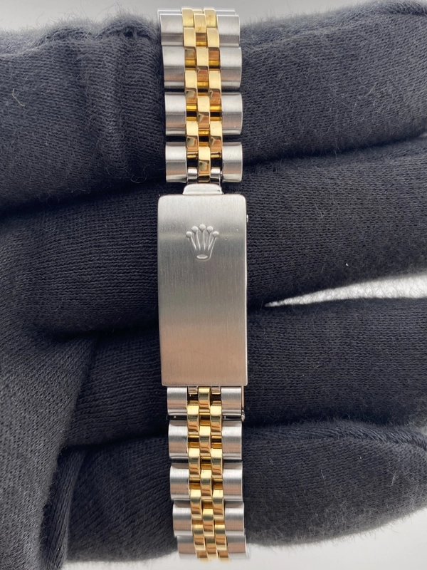 Rolex Oyster Perpetual Date Champagne Stick Dial on D Link Jubilee Ref. 6917 1983 view 4