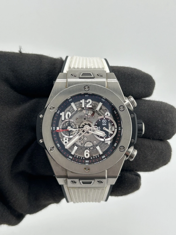 Hublot Big Bang Unico Skeleton Dial on Black / White Rubber Strap Ref. 411.NX.1170.RX Complete 2016 view 2