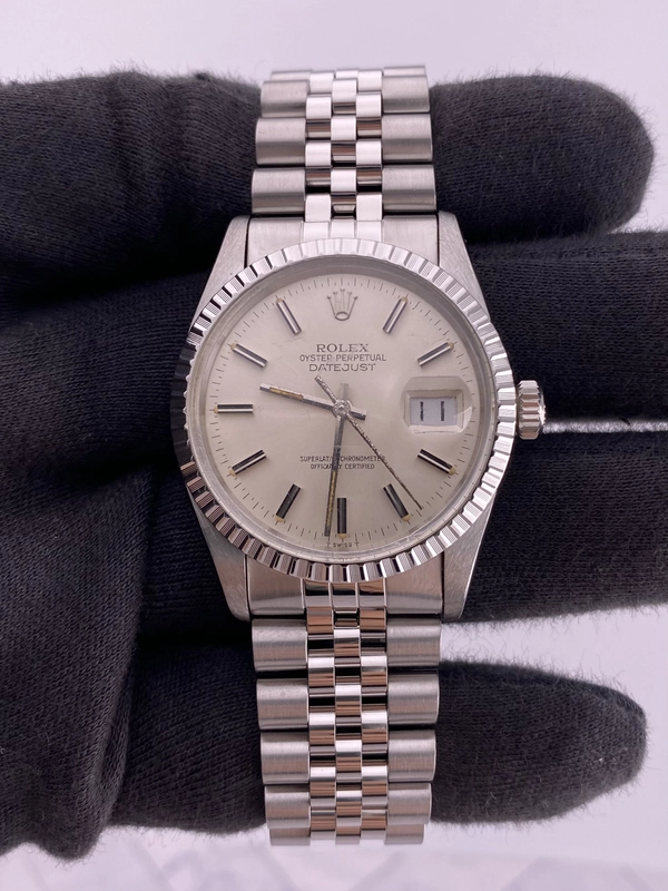 Rolex Datejust Silver Stick Dial on Jubilee Ref. 16030 view 2