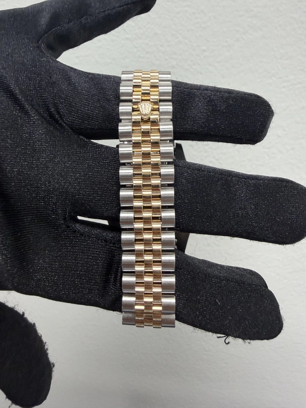 Rolex Datejust Champagne Jubilee Diamond Dial on Jubilee Ref. 116243 2008 view 3