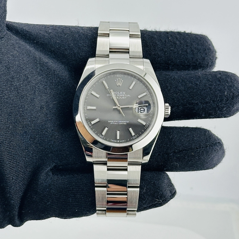 Rolex Datejust Dark Rhodium Dial on Oyster Bracelet Ref. 126300 Card 2021 view 2