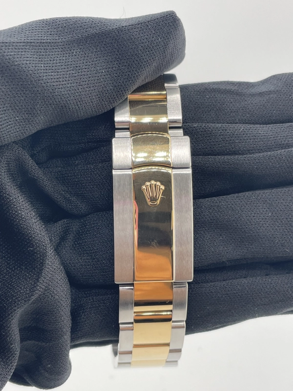 Rolex Datejust II Champagne Diamond Dial on Oyster Ref. 116333 Card 2019 view 4