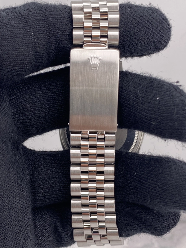 Rolex Datejust Silver Stick Dial on Jubilee Ref. 16030 1983 view 4