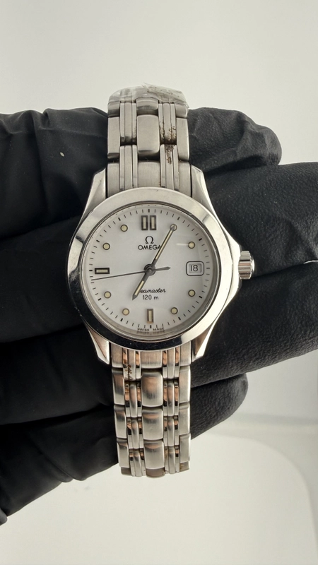 Omega Sea-Master White Stick Dial on Bracelet Ref. 2511.20 Card 1995 view 2