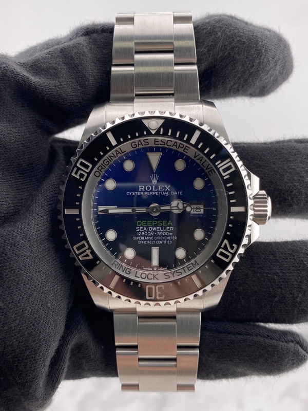Rolex Sea-Dweller Deepsea James Cameron Blue James Cameron Dial on Oyster Ref. 126660 Card 2020 view 2