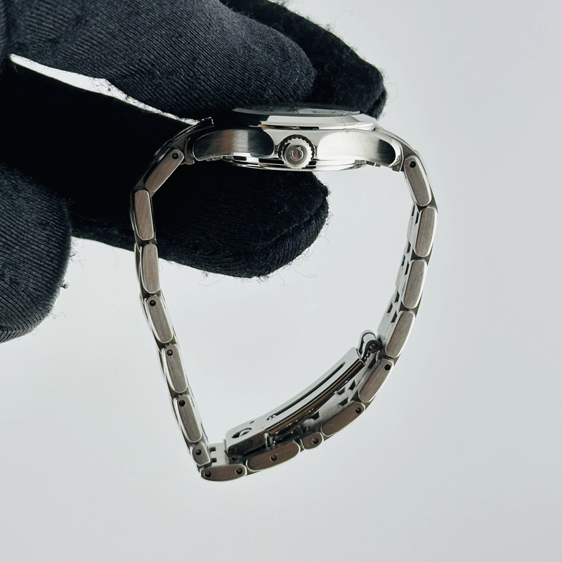 Omega Sea-Master White Stick Dial on Stainless Steel Bracelet Ref. 2511.20.00 Card 1995 view 6