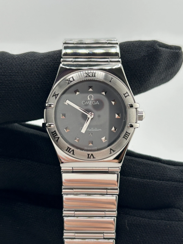 Omega Constellation Mini Gray Dial on Stainless Steel Bracelet Ref. 1561.51 view 3