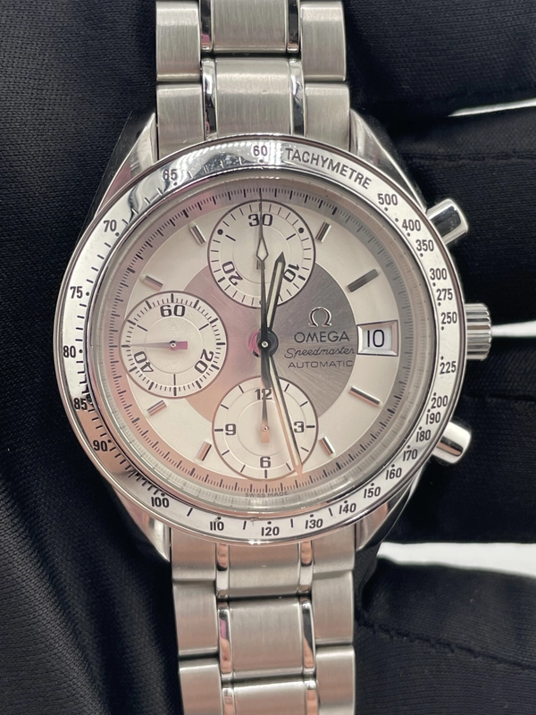 Omega Speedmaster Date Silver Dial on Stainless Steel Bracelet Ref. 3513.30 Complete 2014 view 2