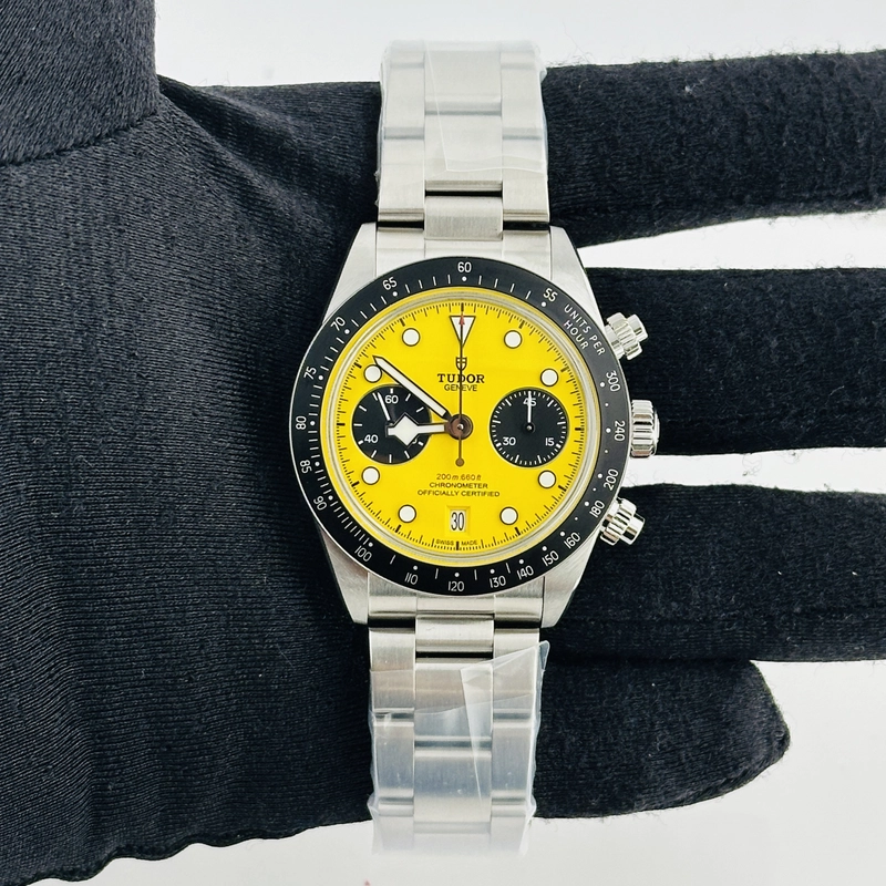 Tudor Black Bay Chrono Yellow With Black Sub Counters Dial on Stainless Steel Bracelet Ref. M79310N-0001 Complete 2026 view 2
