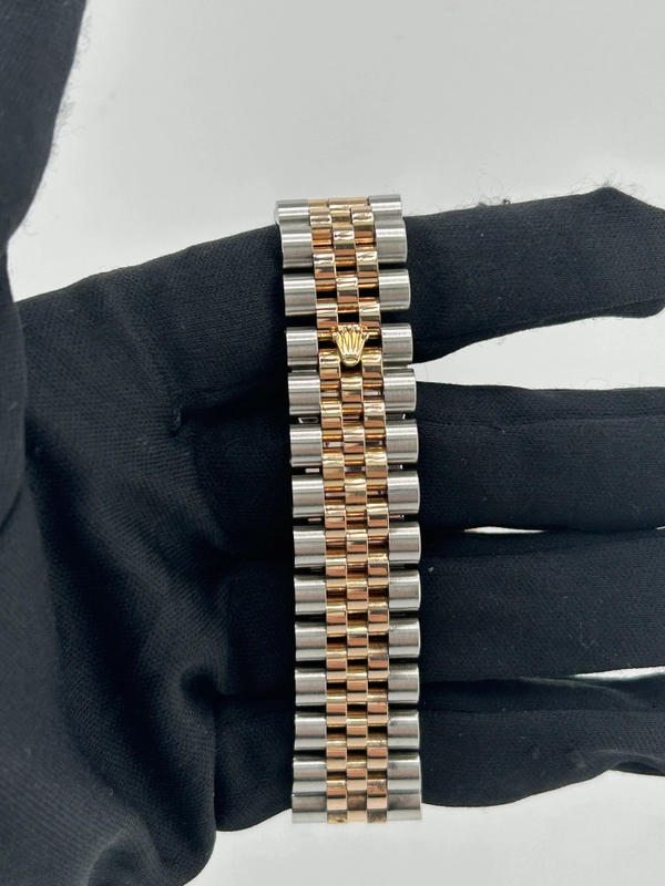 Rolex Datejust 36 Pink Champagne Stick Dial on Jubilee D Link Bracelet Ref. 116231 Papers 2005 view 4