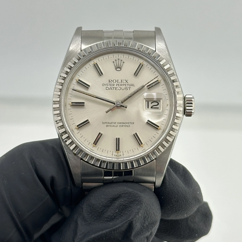 Rolex Datejust Silver Stick Dial on D Link Jubilee Bracelet Ref. 16030 1988 view 2