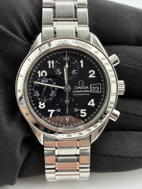 Omega Speedmaster Black Dial on Stainless Steel Bracelet Ref. 3513.52 view 2