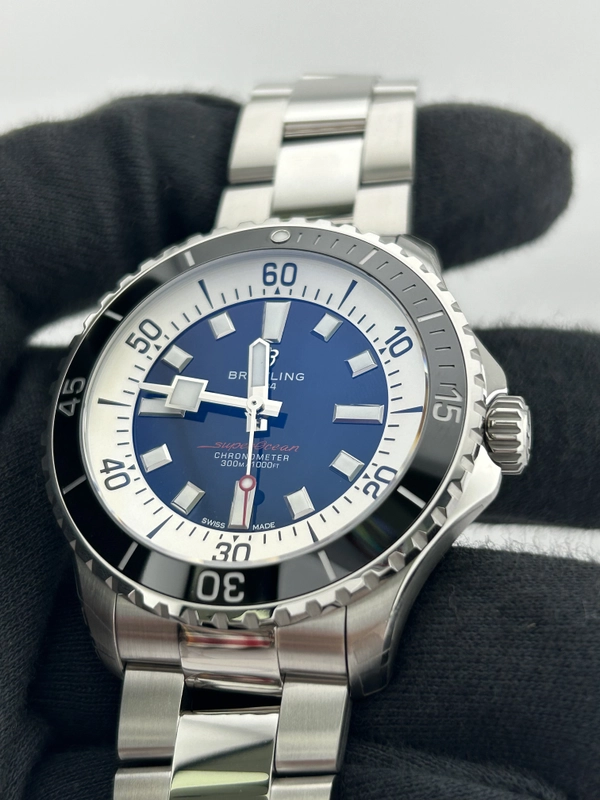 Breitling Superocean Automatic Blue Dial on Stainless Steel Bracelet Ref. A17376211C1A1 Complete 2026 view 3