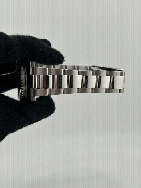 Rolex GMT-Master II "Sprite" Black Dial on Oyster Steel Bracelet Ref. 126720VTNR Card 2025 view 5