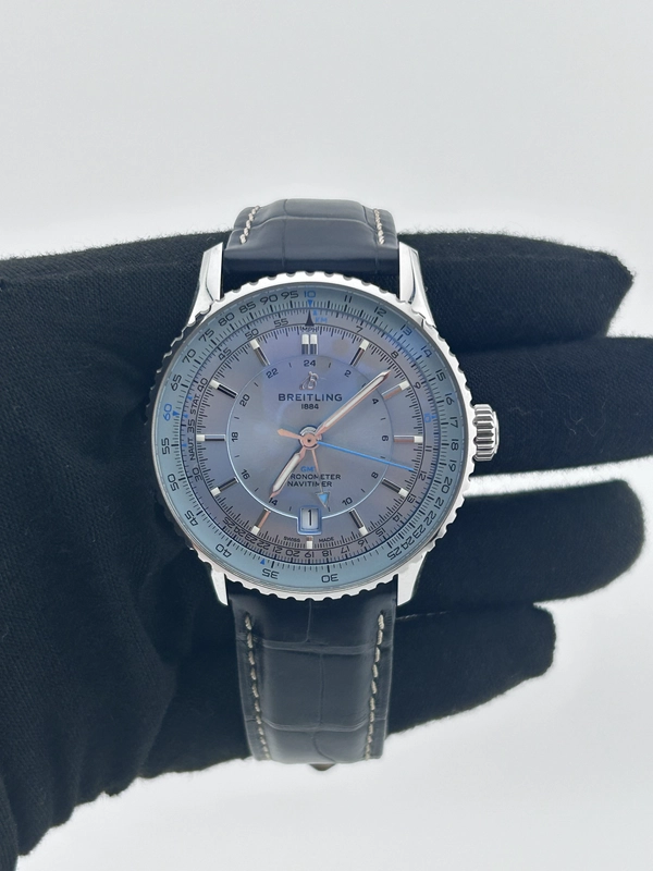 Breitling Navitimer Automatic GMT Ice Blue Dial on Leather Strap Ref. A32310171C1P1 Complete view 2