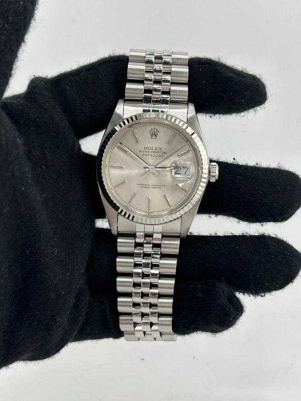Rolex Datejust 36 Silver Stick Dial on Jubilee D Link Bracelet Ref. 16014 1985 view 2