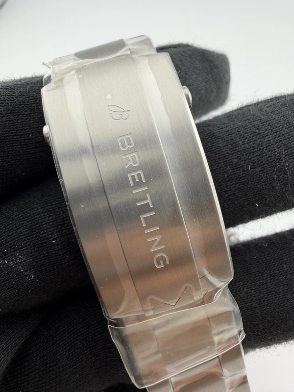 Breitling Avenger B01 Chronograph Beige Dial on Bracelet Ref. AB0147101A1A1 Card 2026 view 7