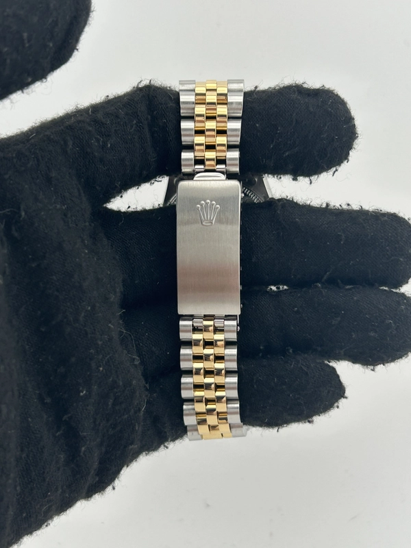 Rolex Datejust 31 Champagne Anniversary Dial on 2 Tone Jubilee D Link Bracelet Ref. 68273 1995 view 4