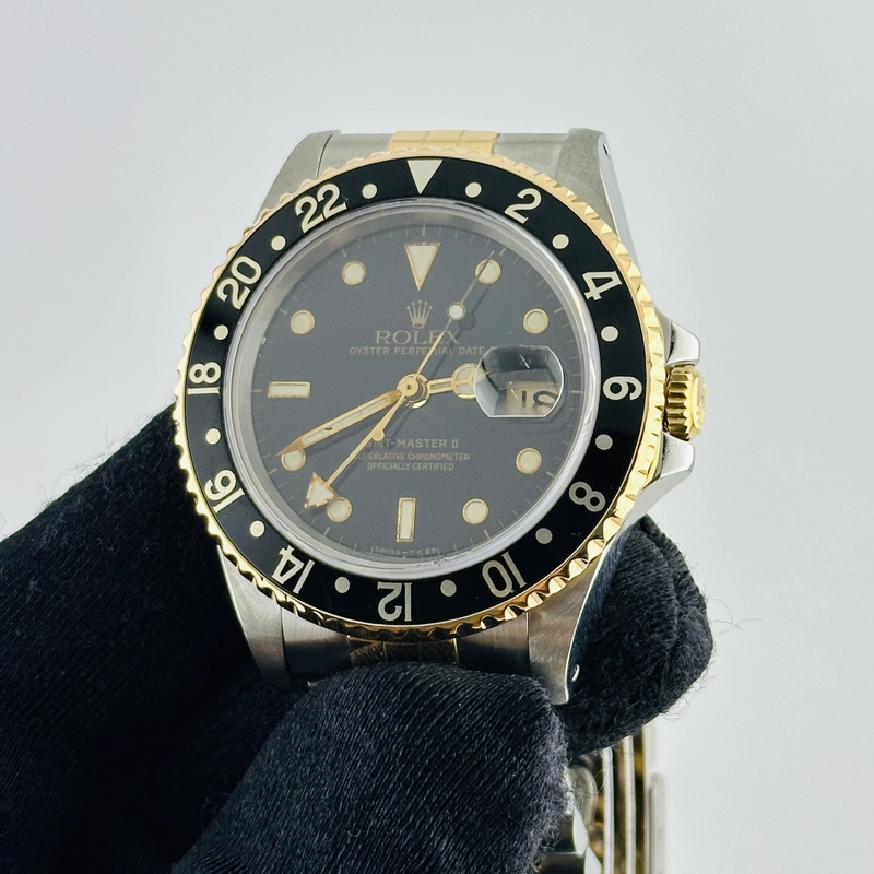 Rolex GMT Master II Black Dial on D Link Jubilee Bracelet Ref. 16713 1993 view 3