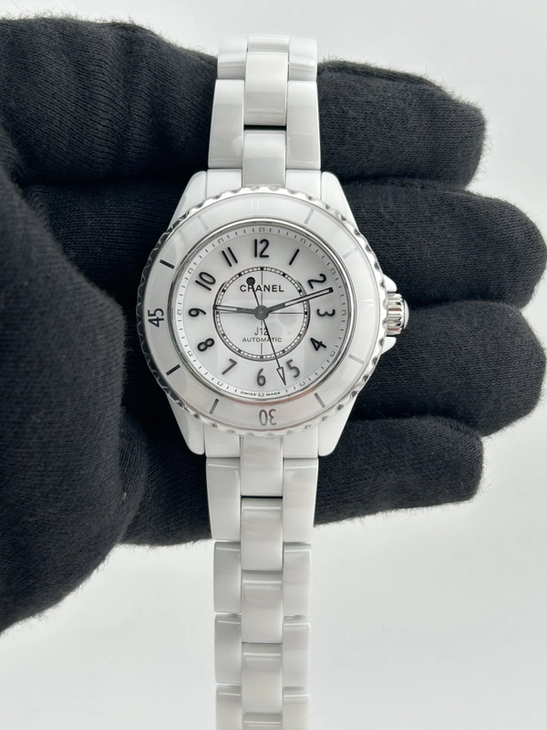Chanel Chanel J12 White Dial on Ceramic And Steel Ref. H5699 Complete 2026 view 2