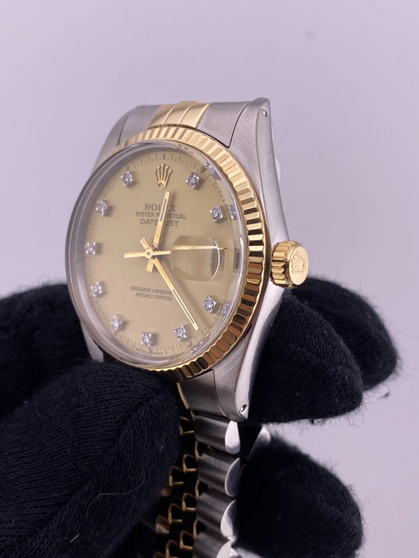 Rolex Datejust 36 Champagne Diamond Dial on Jubilee Ref. 16013 view 3