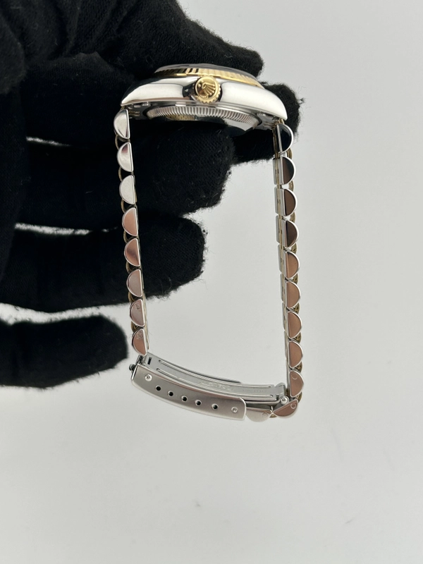 Rolex Datejust Lady Champagne Stick Dial on 2 Tone Jubilee D Link Bracelet Ref. 69173 2020 view 6