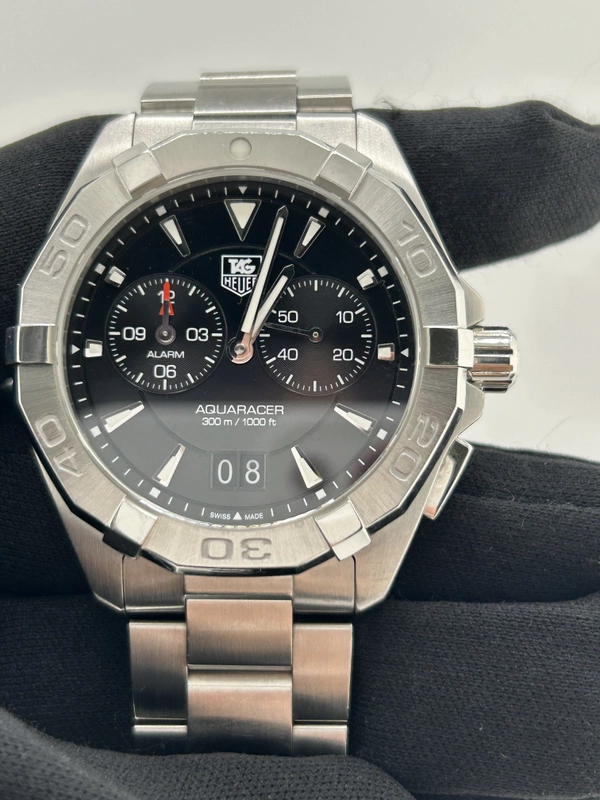 Tag Heuer Aquaracer Black Dial on Stainless Steel Bracelet Ref. WAY111Z.BA0928 Complete 2016 view 3