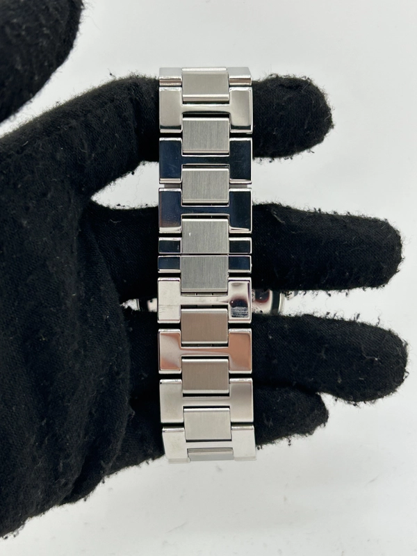 Cartier Ronde Solo Silver Roman Numerals Dial on Stainless Steel Bracelet Ref. W6701005 view 4