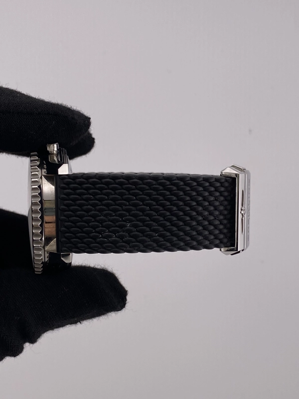 Breitling Navitimer 01 Black Dial on Rubber Strap Ref. AB0120/A022B01WBD Complete 2016 view 5
