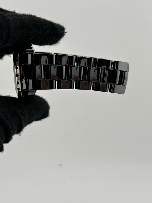 Chanel J12 Black Dial on Ceramic And Steel Bracelet Ref. H0685 Complete 2011 view 5