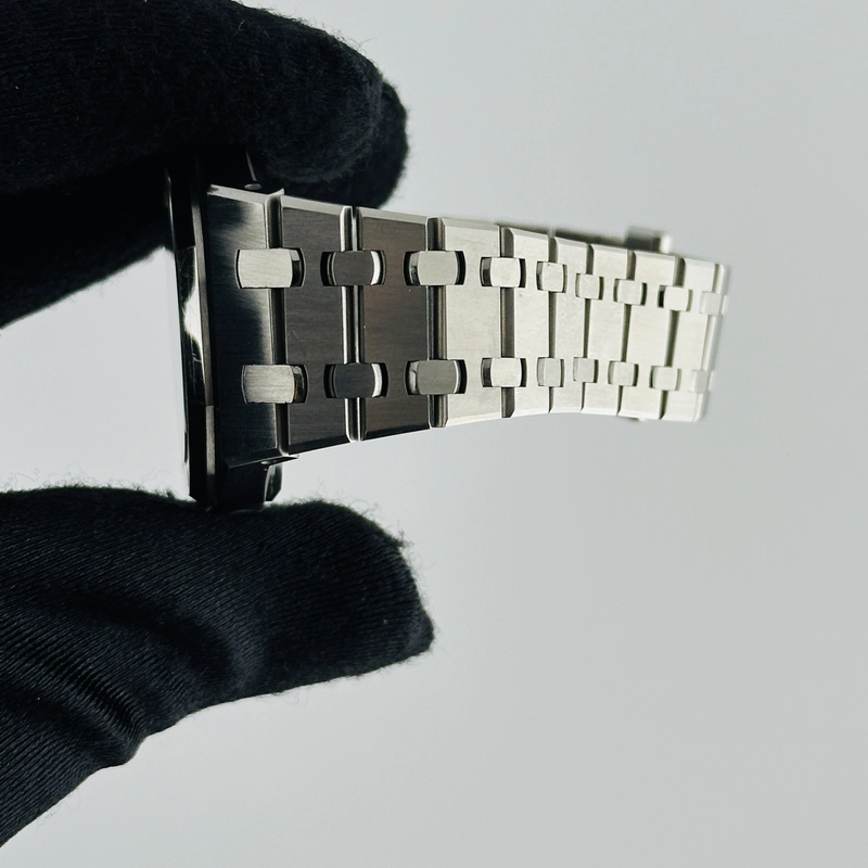 Audemars Piguet Royal Oak Selfwinding Silver Dial on Stainless Steel Bracelet Ref. 15550ST.OO.1356ST.01 Complete 2024 view 6