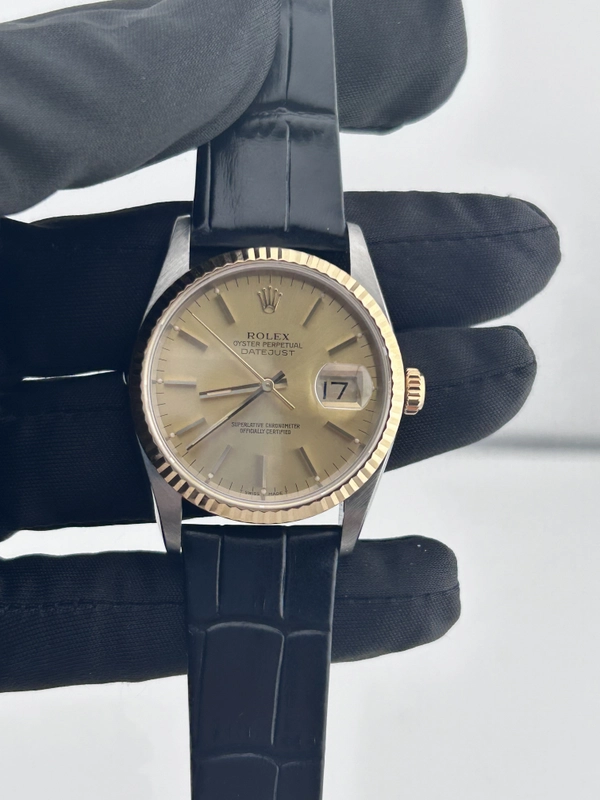 Rolex Datejust 36 Champagne Stick Dial on Jubilee Ref. 16233 Card