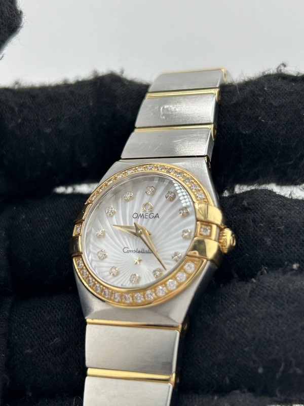 Omega Constellation Silver Diamond Dial on 2 Tone Yellow Gold / Stainless Steel Bracelet Ref. 123.25.24.60.55.004 Complete 2015 view 3