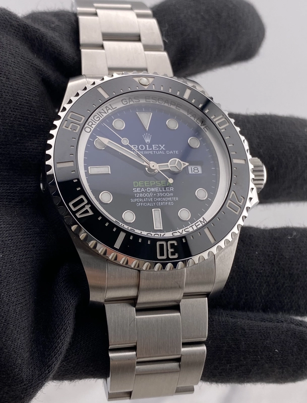 Rolex Sea-Dweller Deepsea James Cameron Blue James Cameron Dial on Oyster Ref. 126660 Card 2020 view 3