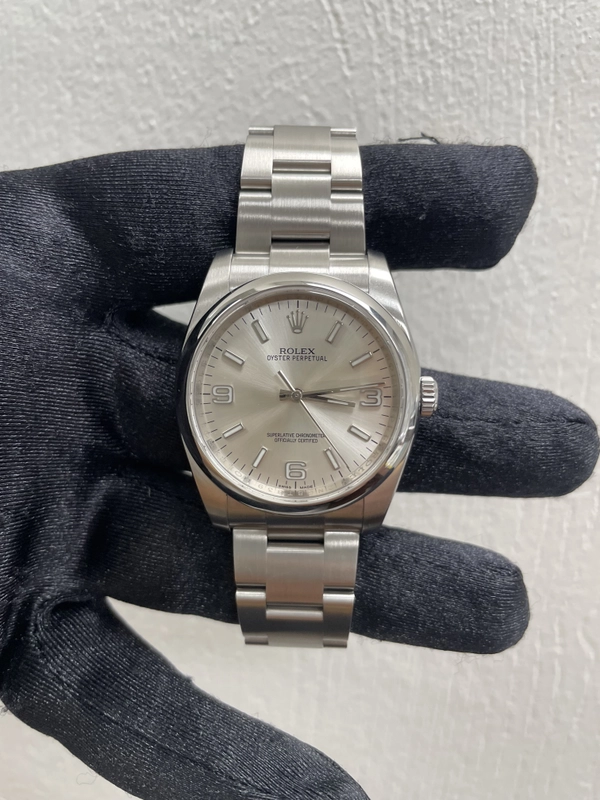 Rolex Oyster Perpetual Silver Dial on Oyster Ref. 116000 Card 2015 view 2