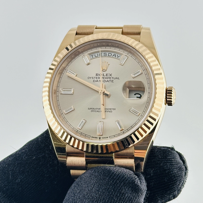 Rolex Day Date Sundust Baguette Dial on President Bracelet Ref. 228235 Card 2019 view 3