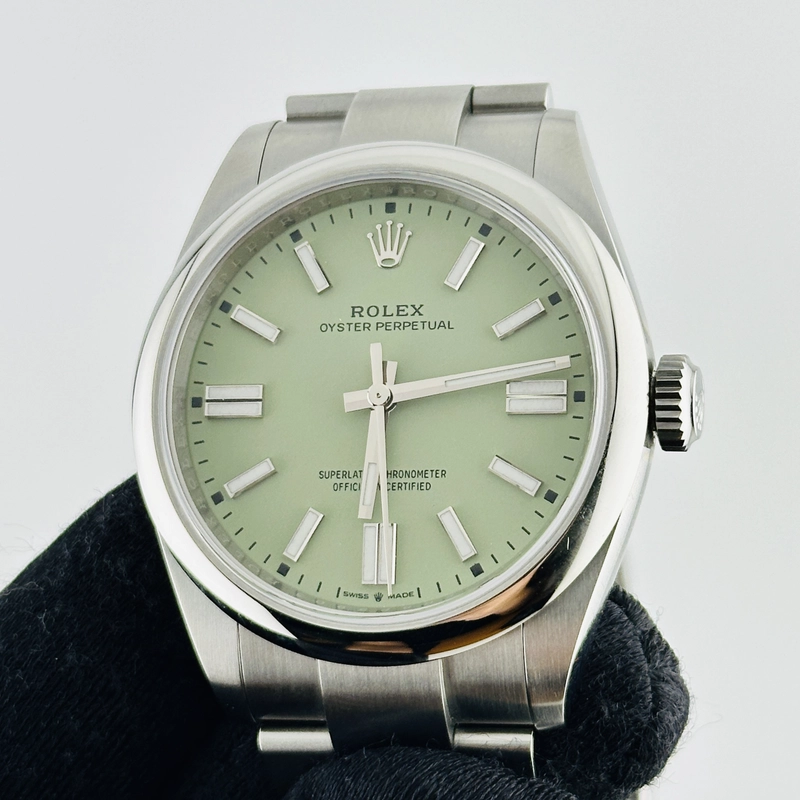 Rolex Oyster Perpetual Pistachio Dial on Oyster Bracelet Ref. 134300 Card 2025 view 3