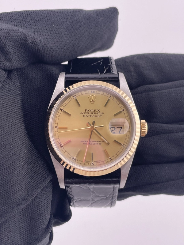 Rolex Datejust 36 Champagne Stick Dial on Generic Black Leather Strap Ref. 16233 1991 view 2
