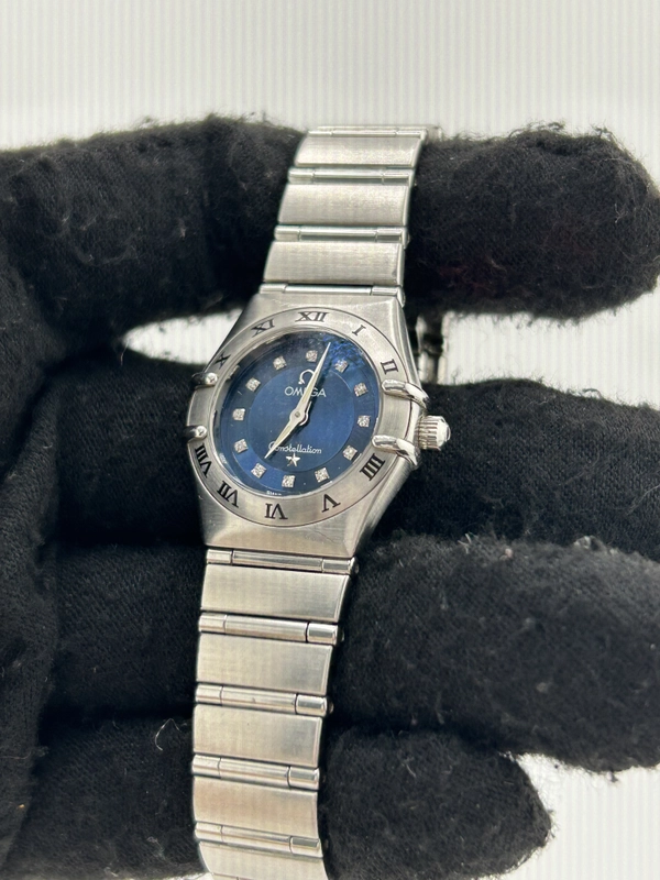 Omega Constellation "Cindy Crawford" Blue Dial on Stainless Steel Bracelet Ref. 1563.85.00 Card 1998 view 3