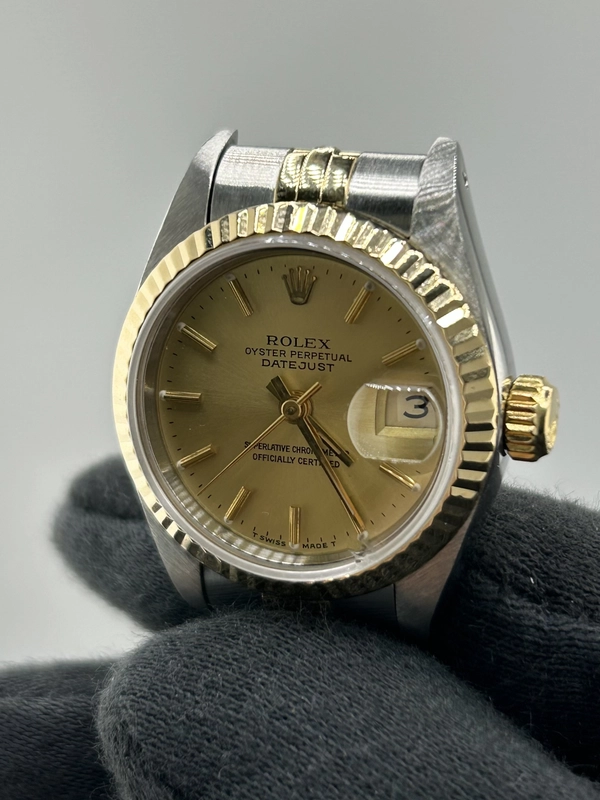Rolex Datejust Lady Champagne Stick Dial on D Link Jubilee Ref. 69173 view 3