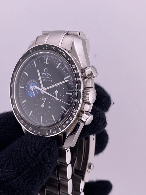 Omega Speedmaster Moonwatch "Snoopy" Black Snoopy Dial on Bracelet Ref. 3578.51.00 view 3