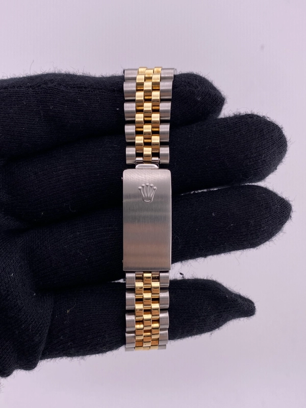 Rolex Datejust 31 Champagne Stick Dial on Jubilee Ref. 68273 view 4