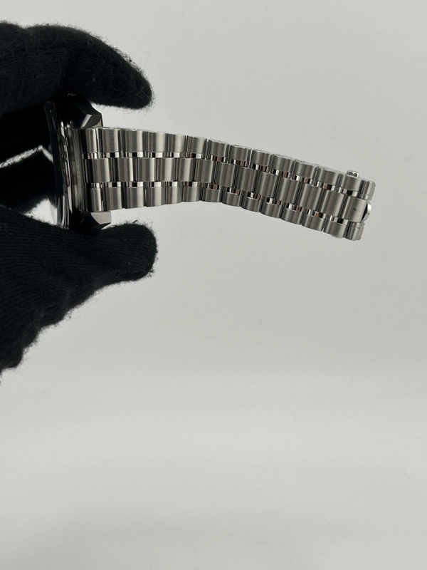 Omega Speedmaster Moonwatch Professional White Dial on Bracelet Ref. 310.30.42.50.04.001 Complete 2024 view 5