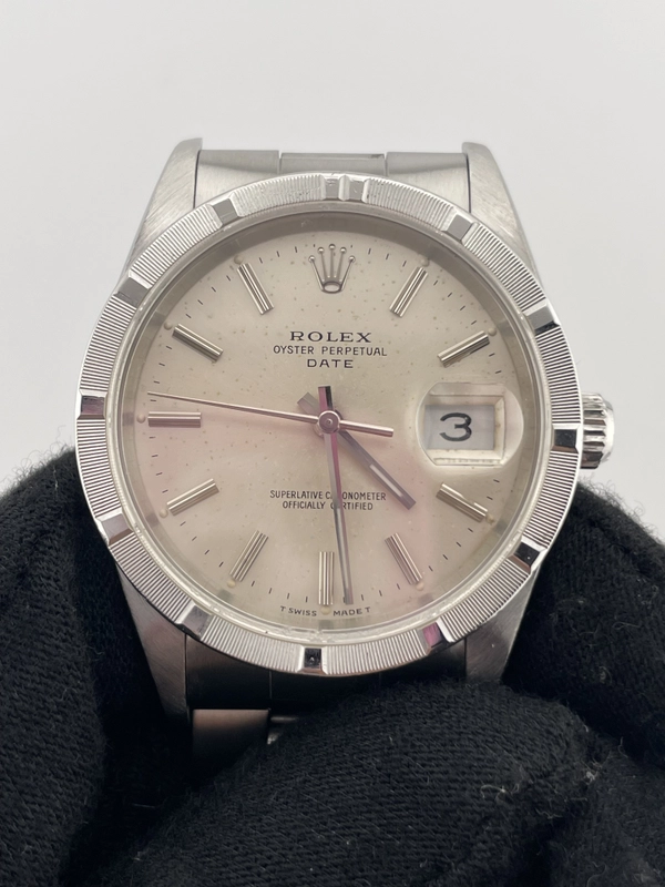 Rolex Oyster Perpetual Date Silver Stick Dial on Oyster Bracelet Ref. 15210 1991 view 3